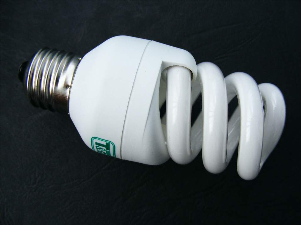 bulb-87565_1920.jpg